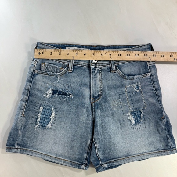 Pilcro and the Letterpress Slim Boyfriend Jean Shorts by Anthropologie Size 25 - Picture 2 of 7